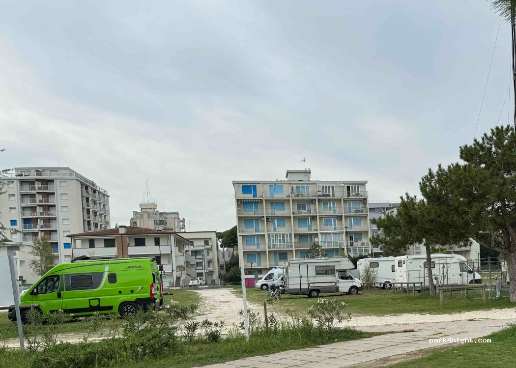 (44022) Lido degli Estensi - 11 Via Spiaggia — foto