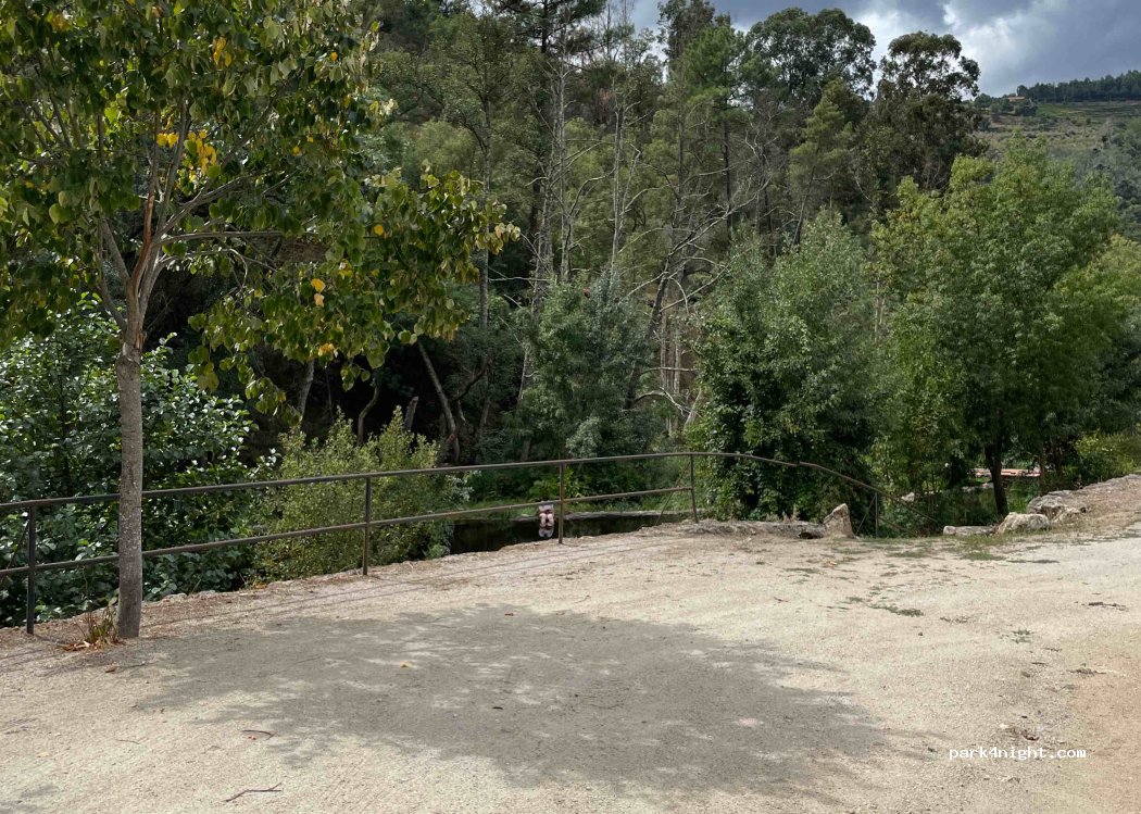 (5100) Várzea de Abrunhais - Rua dos Moinhos — foto 2
