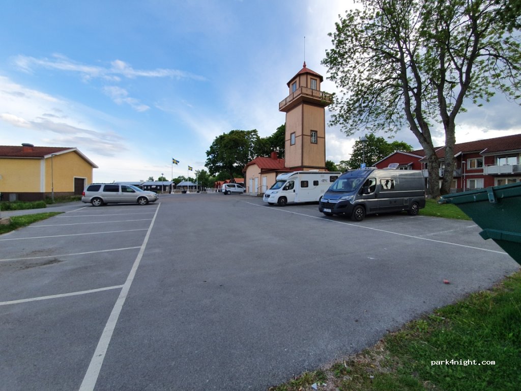 (742 31) Östhammar - 17 Prästgatan — foto