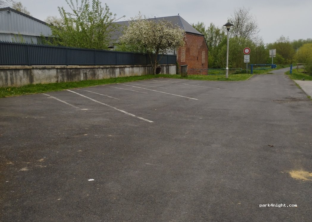 (59360) Catillon-sur-Sambre - 43 Avenue de la Groise — foto