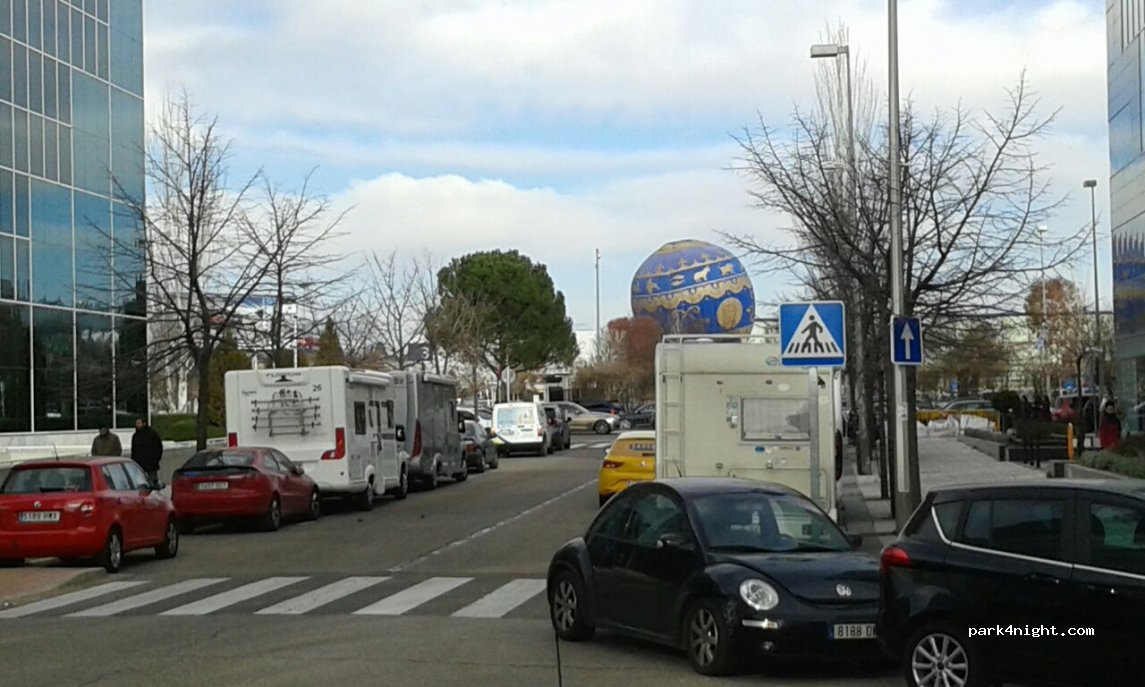 (28042) Madrid - 8 Calle Amberes — foto