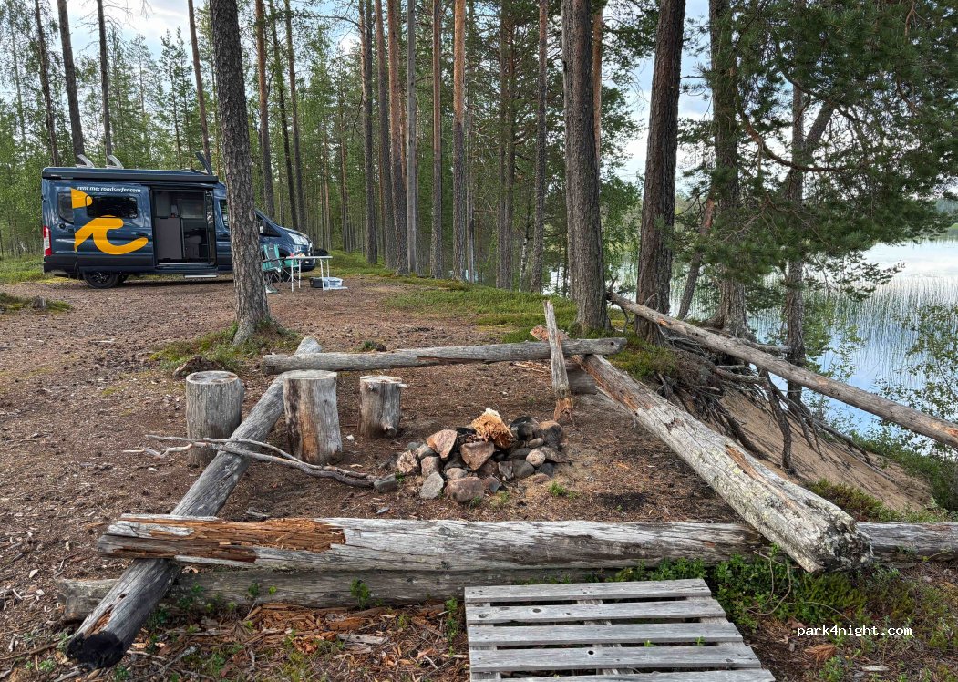 (89770) Lehtovaara - unnamed road — foto 3