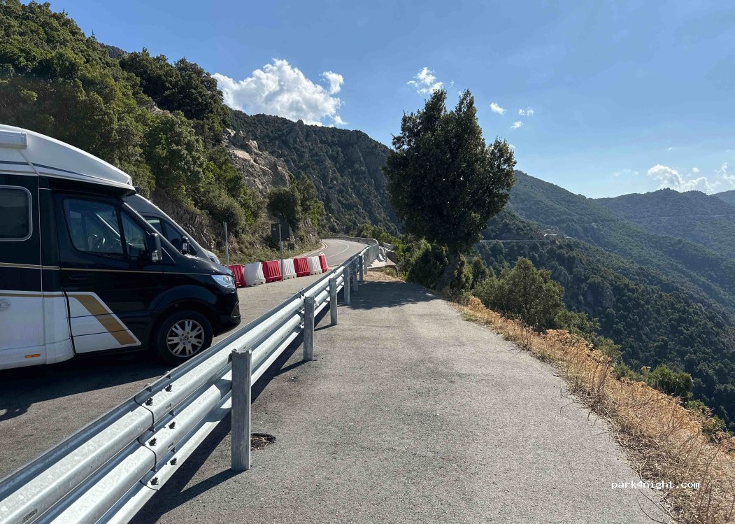 (08040) Urzulei - km Strada Statale 125 Orientale Sarda — foto 2