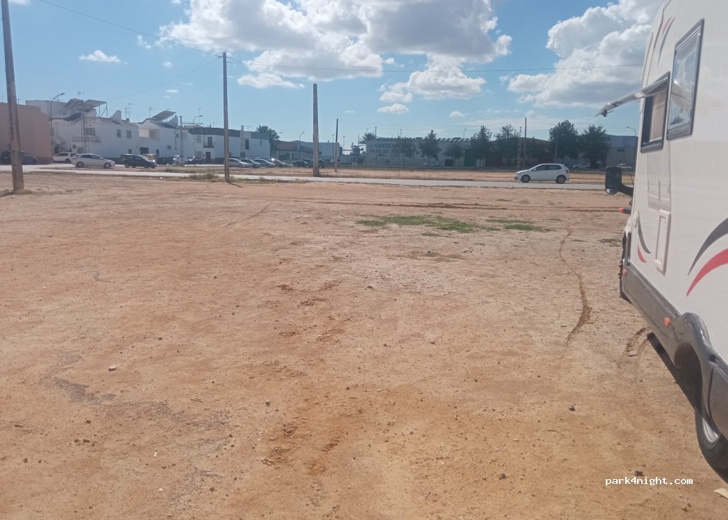 (41720) Los Palacios y Villafranca - 41 Calle Rayo — foto 2