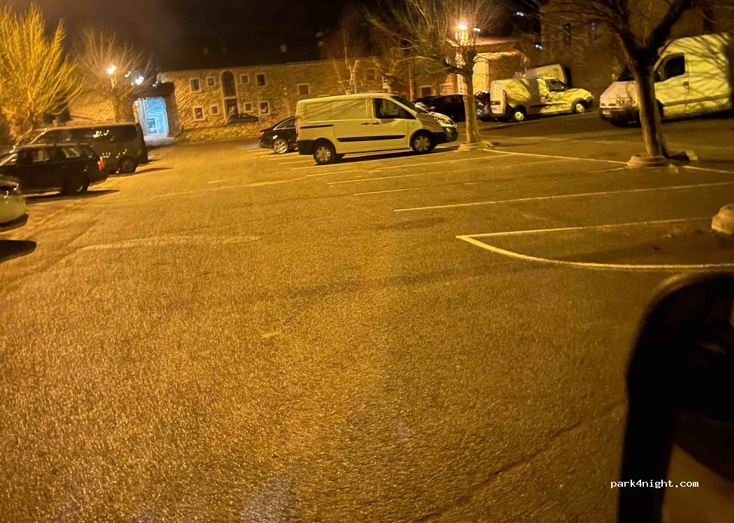 (66760) Bourg-Madame - 1 Place de l'Hostellerie Cerdane — foto