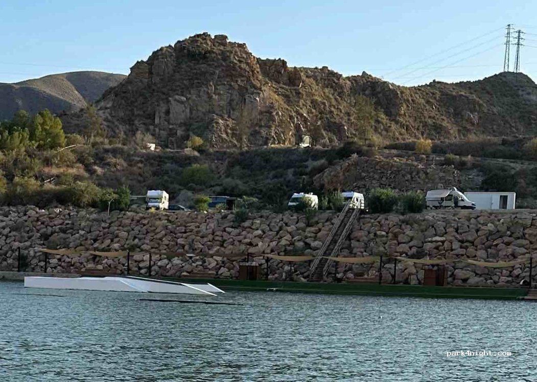 Area Lunar Cable Park — foto 3