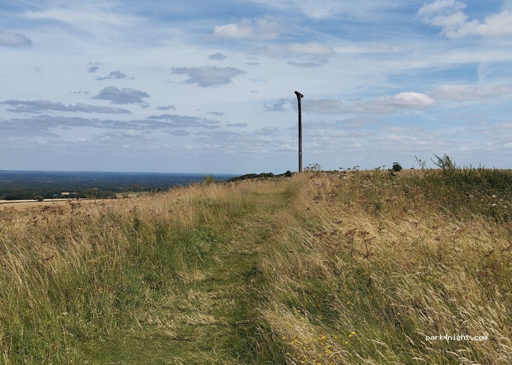 Combe Gibbet Parking — foto 2