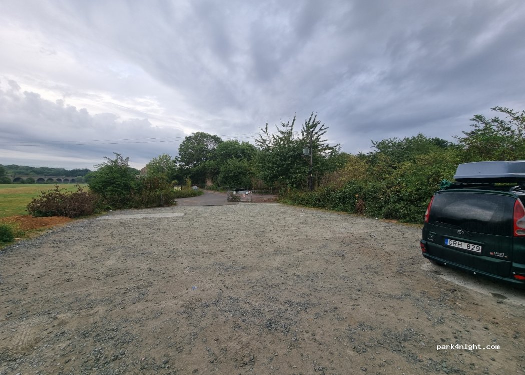 (RM16 5UL) Grays - Unnamed Road — foto