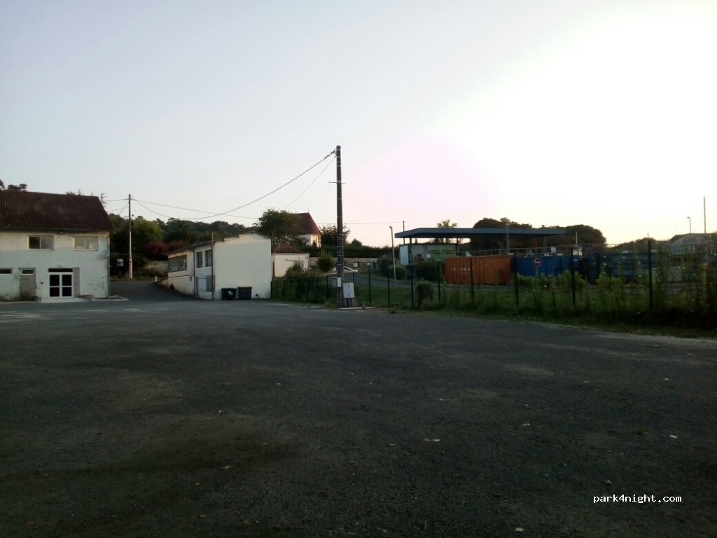 (24190) Neuvic - 25 Route du Grand Mur — foto 2