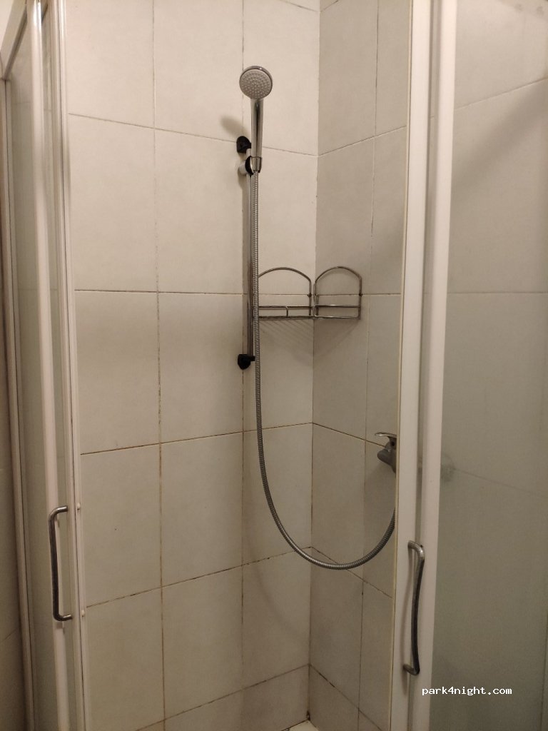 (851 10) Bratislava - — foto 2