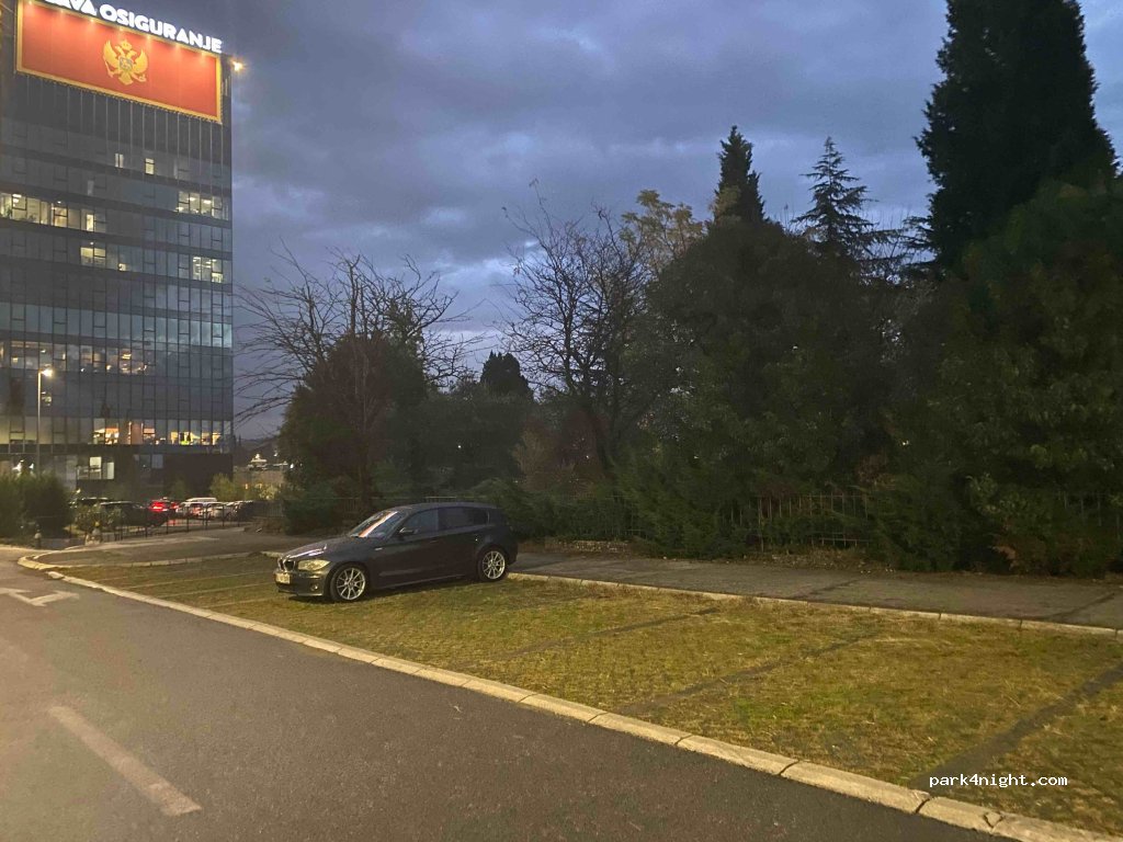 (81000) Podgorica - 4 Ivana Milutinovića — foto