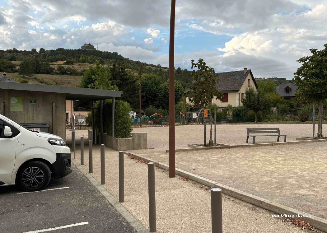 (48000) Barjac - 5081B Allée des Platanes — foto