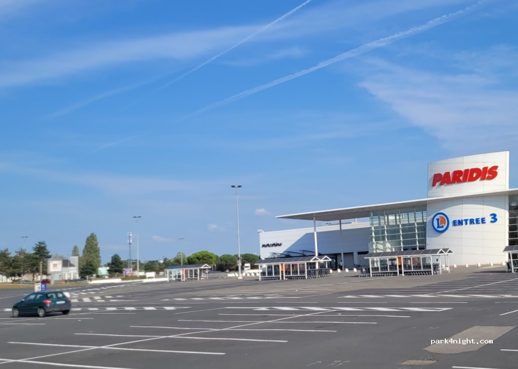 (44300) Nantes - Unnamed Road — foto