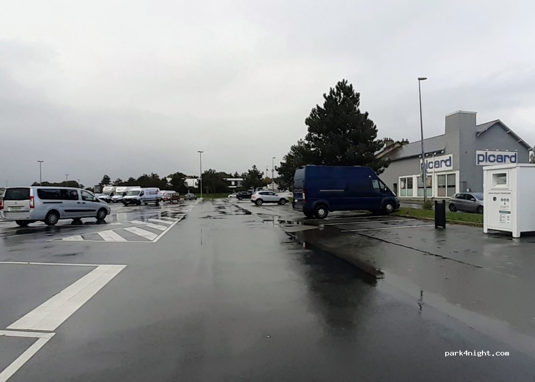 (44300) Nantes - Unnamed Road — foto 2
