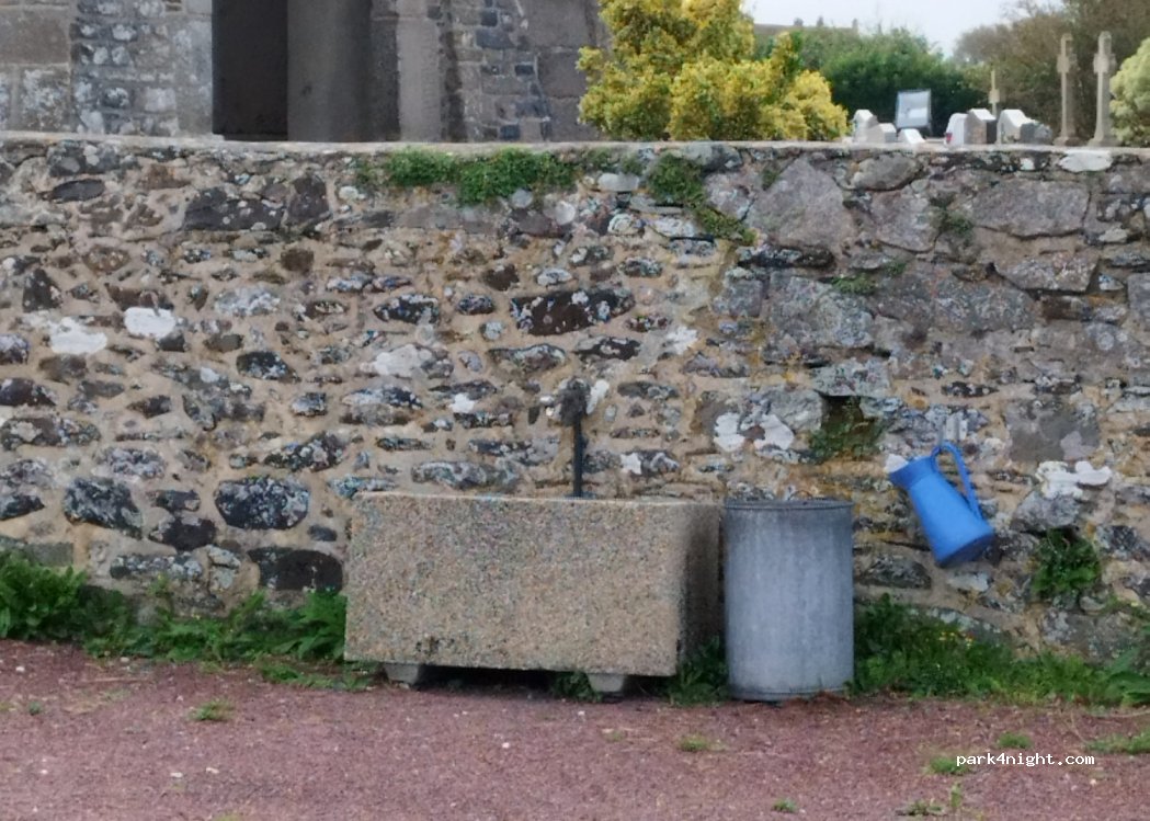 (50340) Siouville-Hague - 4-6 Chemin des Perruques — foto 2