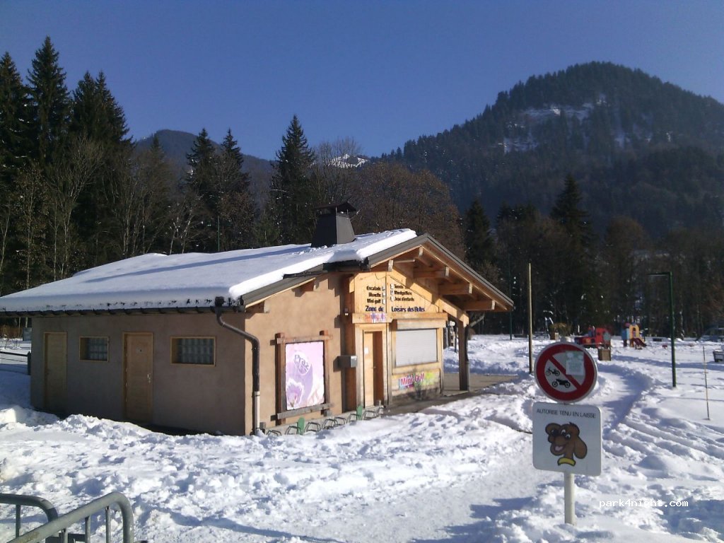 (74120) Praz-sur-Arly - Route des Belles — foto