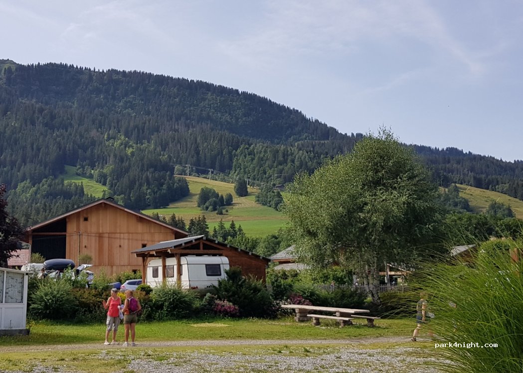 (74120) Praz-sur-Arly - Route des Belles — foto 4