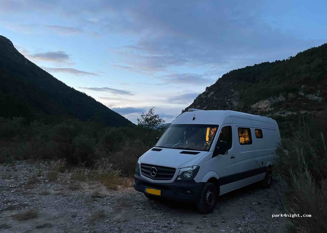 (05140) La Faurie - — foto