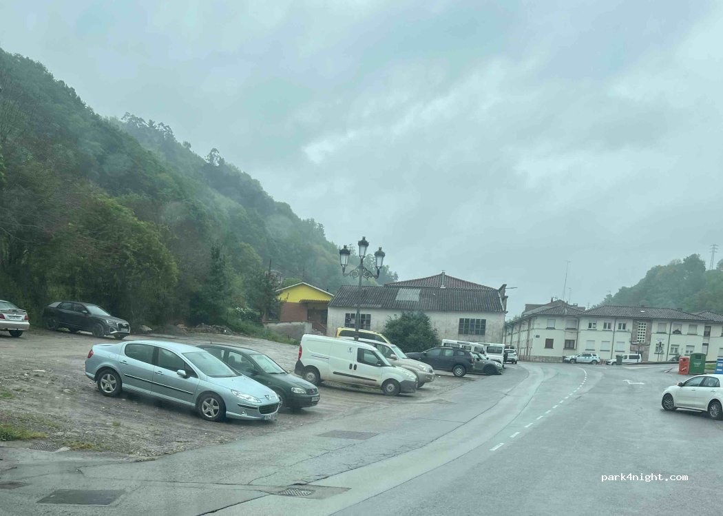 (33550) Cangas de Onís - 0 Calle el Llerado — foto 2