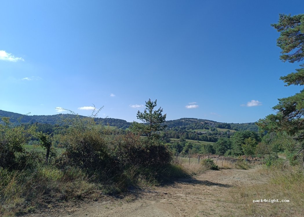 (12560) Saint-Saturnin-de-Lenne - — foto 2