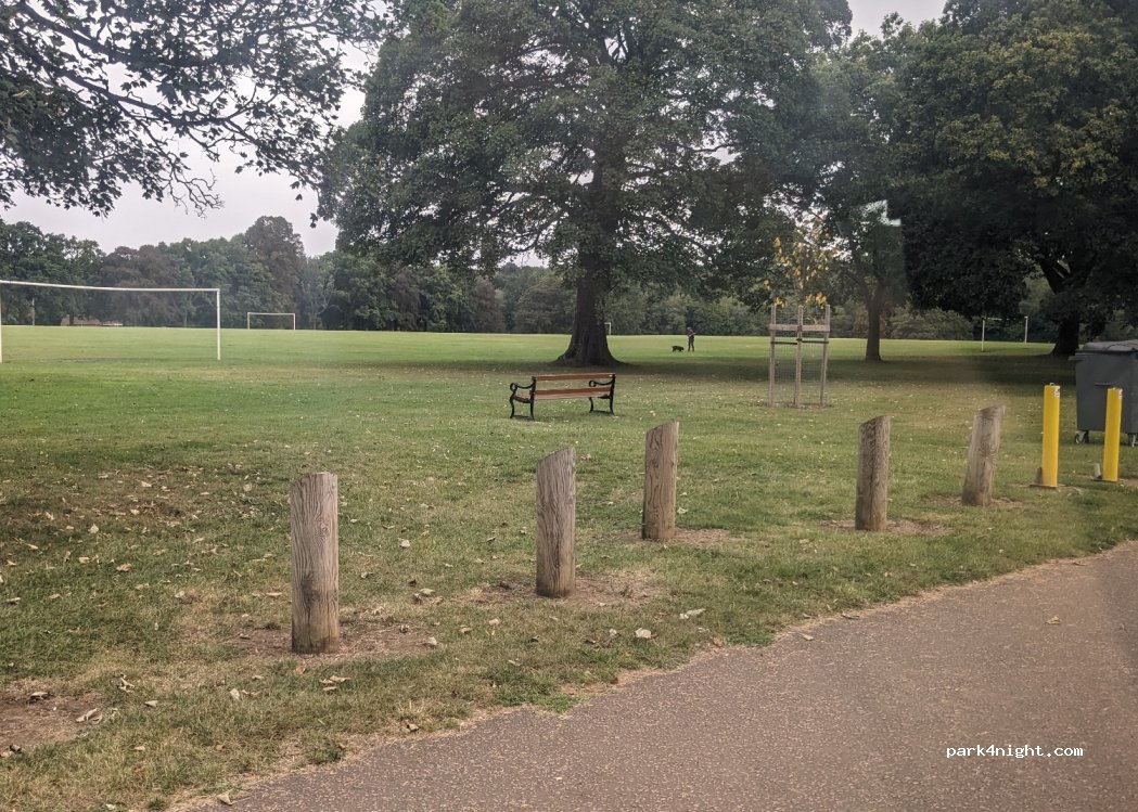 (NN3 3AD) Northampton - 3 Abington Park Crescent — foto