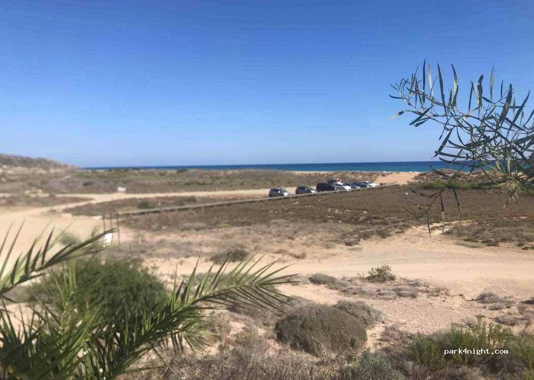 (99890) Dipkarpaz - Unnamed Road — foto
