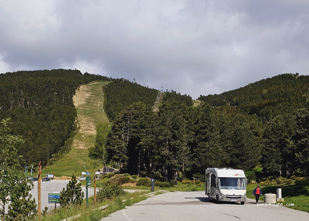 Aparcament Autocaravanes Les Angles — foto 4