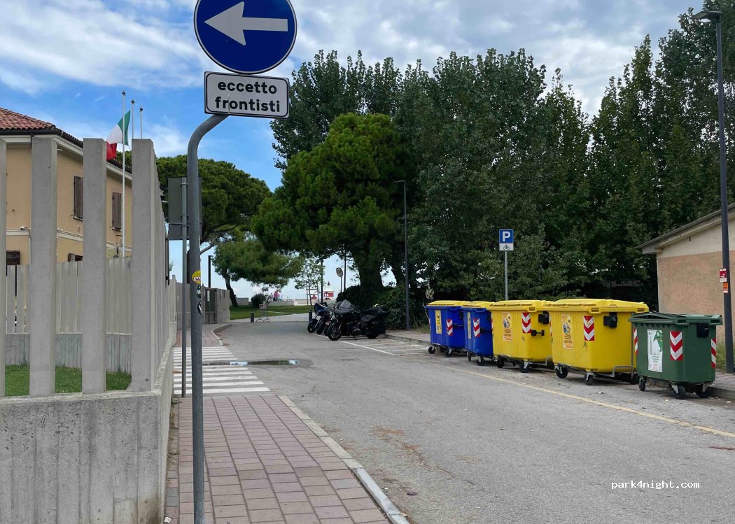 (33054) Lignano Sabbiadoro - 41 Via Timavo — foto 2