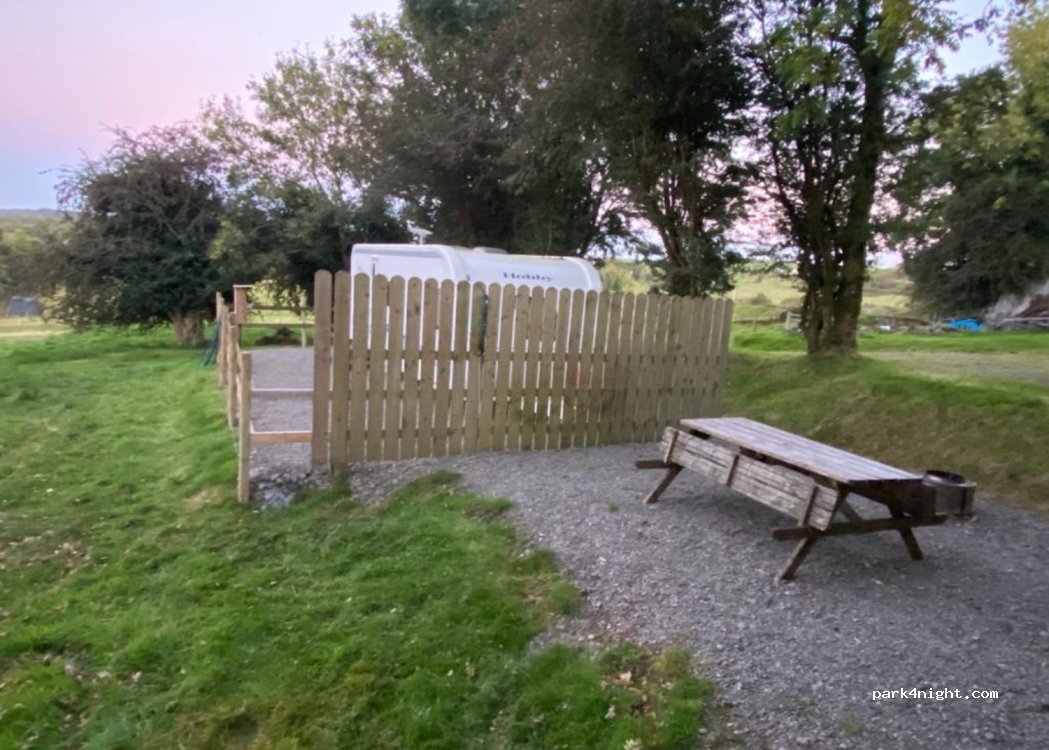 Benlevy Camper & Caravan Park — foto 3