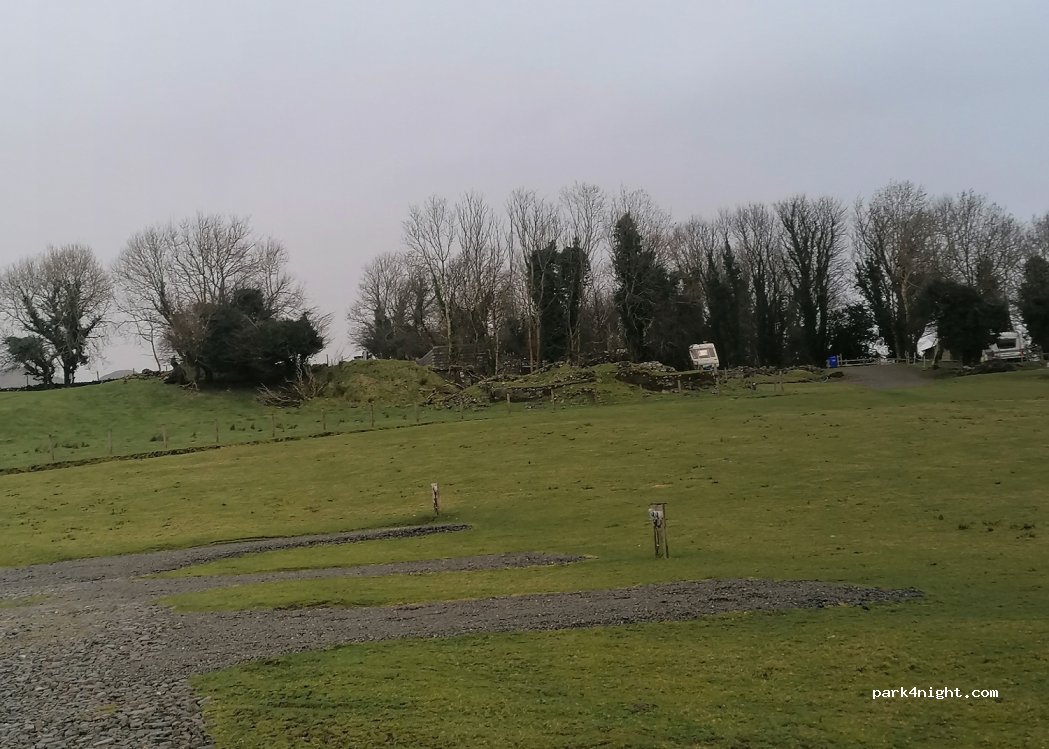 Benlevy Camper & Caravan Park — foto 4