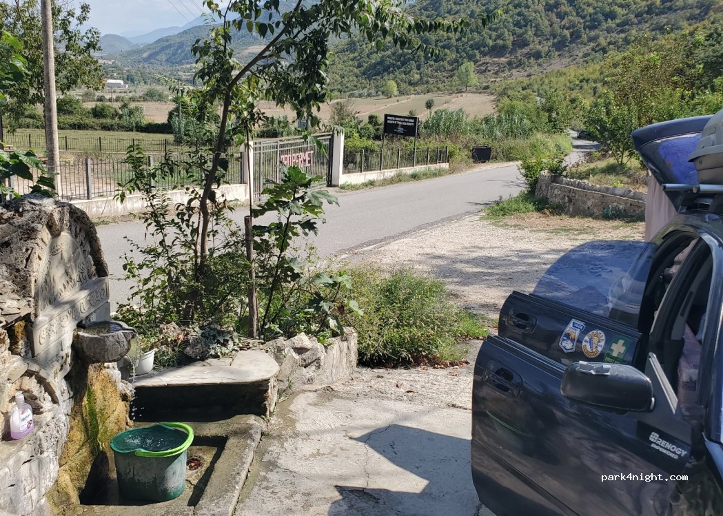 () Petran - Rruga e Benjes — foto 4