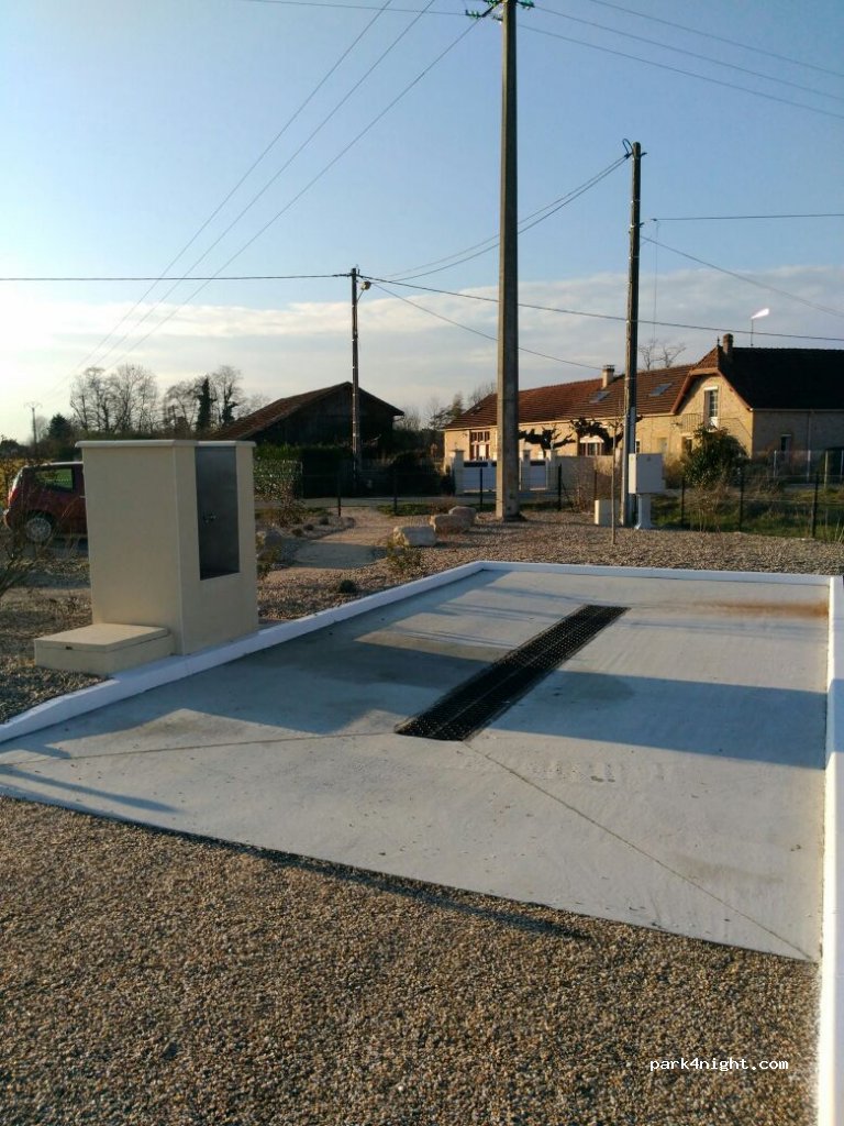 Aire de Camping-Car La Saintgerminoise — foto