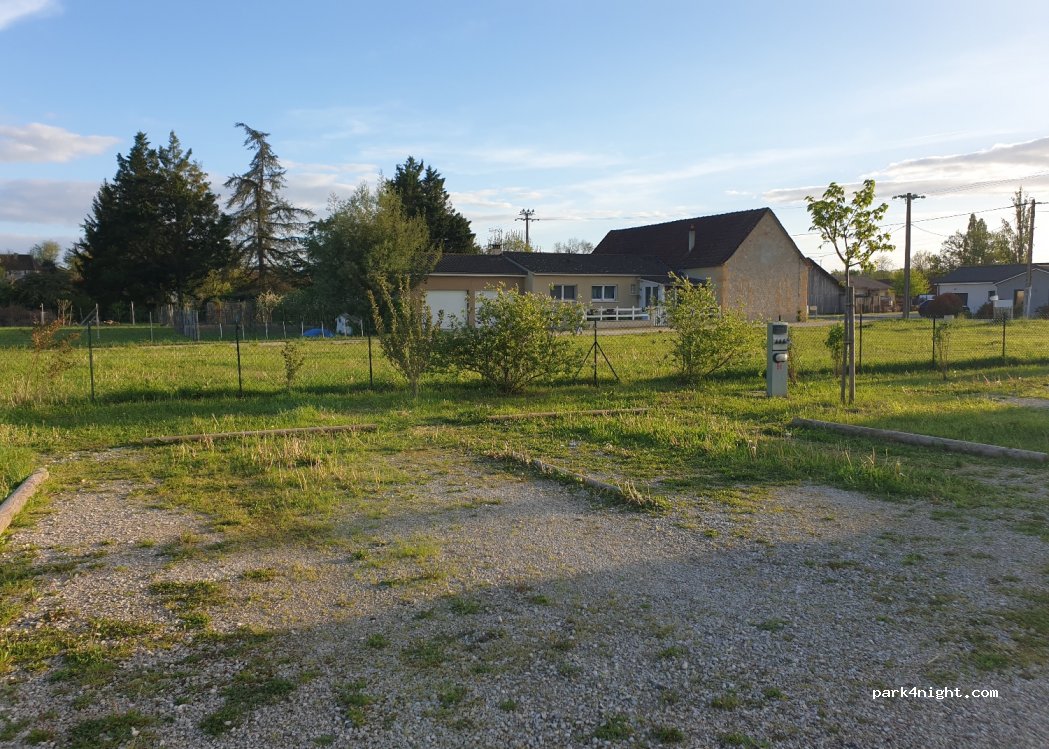 Aire de Camping-Car La Saintgerminoise — foto 3