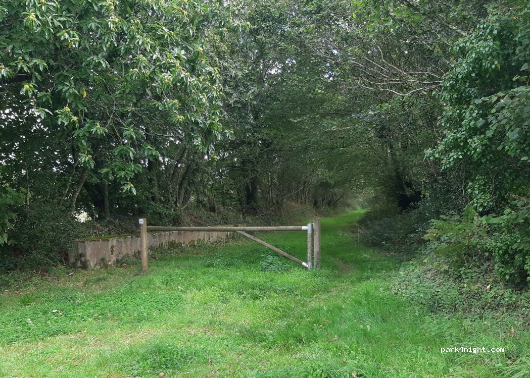 (29590) Pont-de-Buis-lès-Quimerch - 1 Centre Emetteur — foto