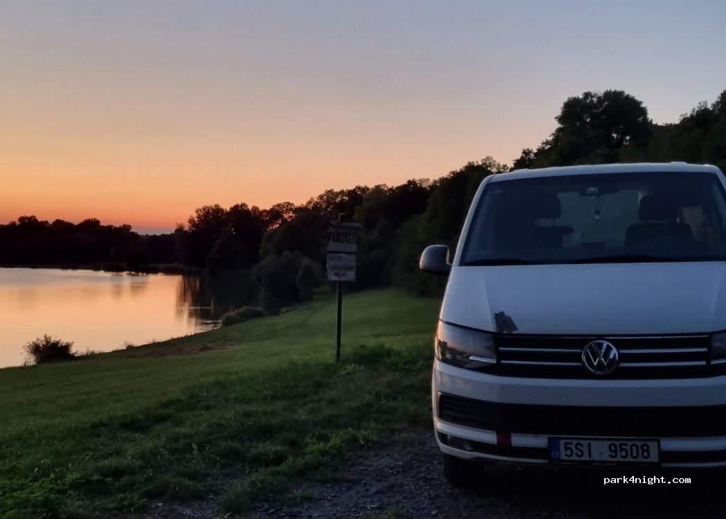 (538 54) Luže - — foto