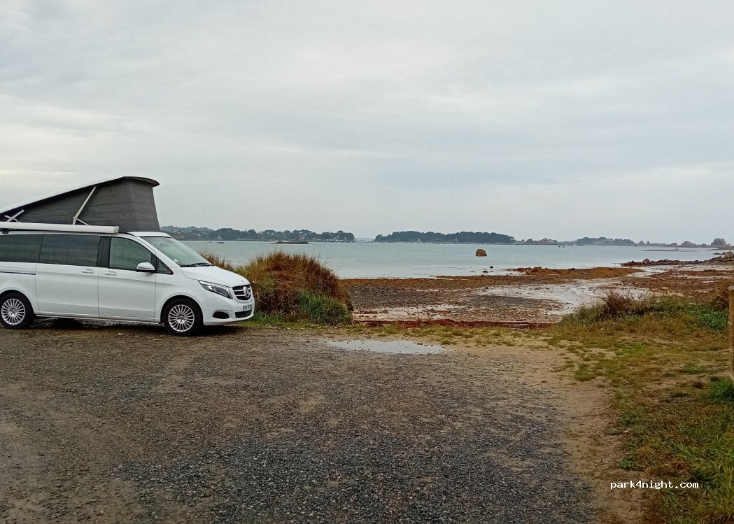 (22820) Plougrescant - Unnamed Road — foto