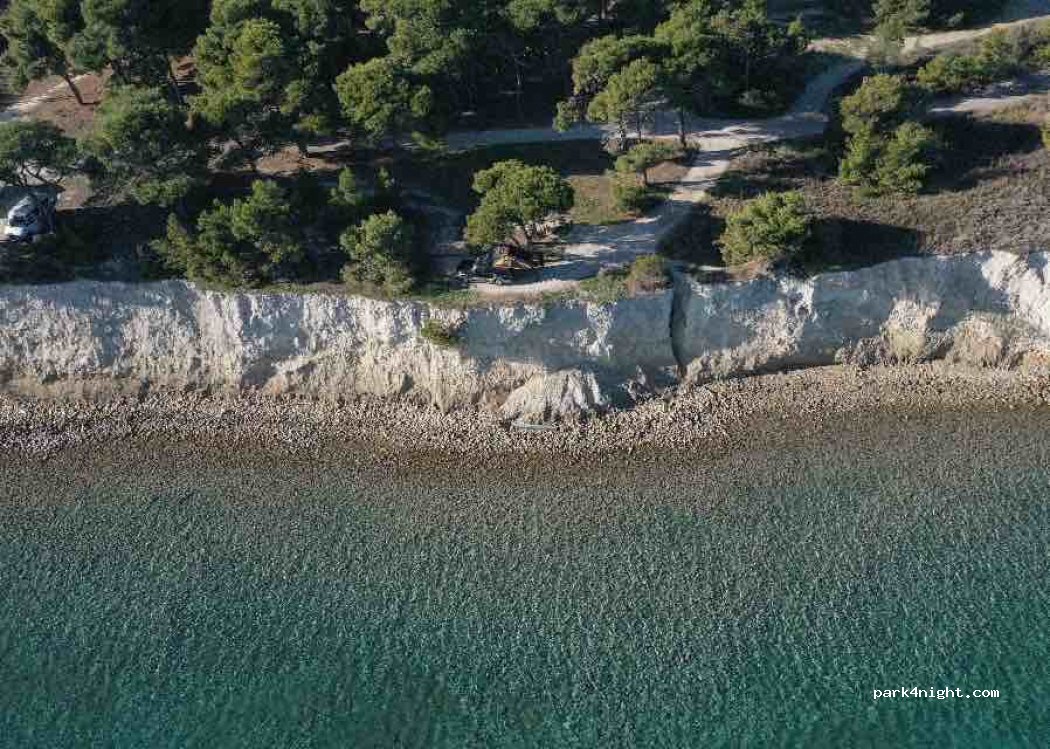 (200 10) Isthmia - 92 Ethniki Odos Isthmou Archaias Epidavrou — foto