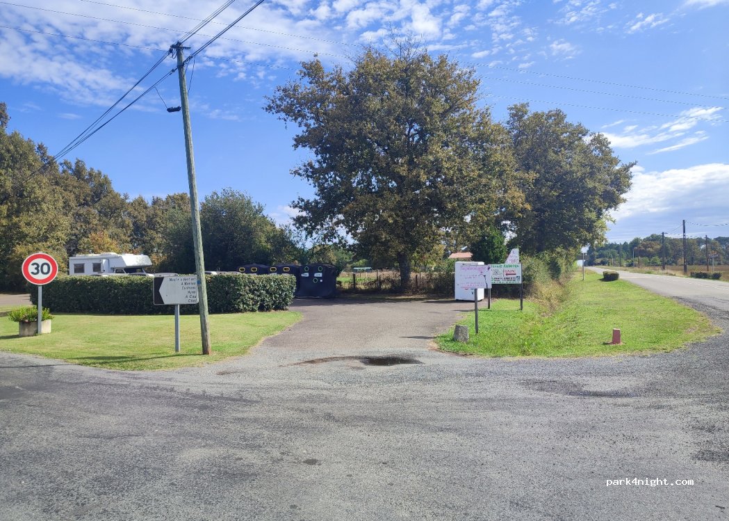 (33430) Gajac - 4 Au Moulin À Vent Est — foto