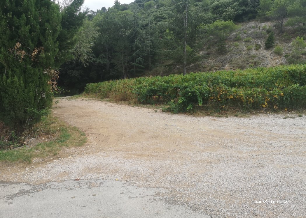 (84190) Suzette - Chemin du Cayron — foto