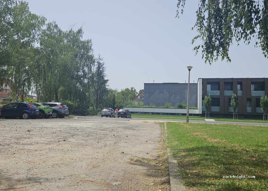 (8600) Siófok - 14 Deák Ferenc sétány — foto 2