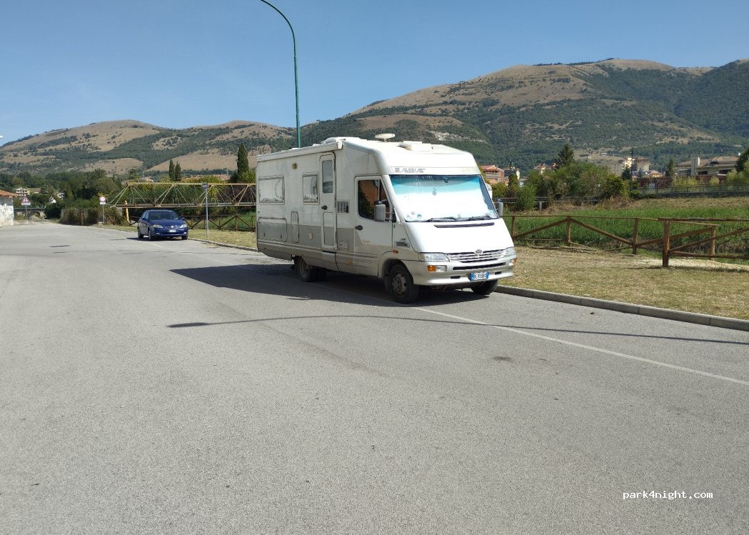 (84035) Polla - 124 Via Antonio Isoldi — foto