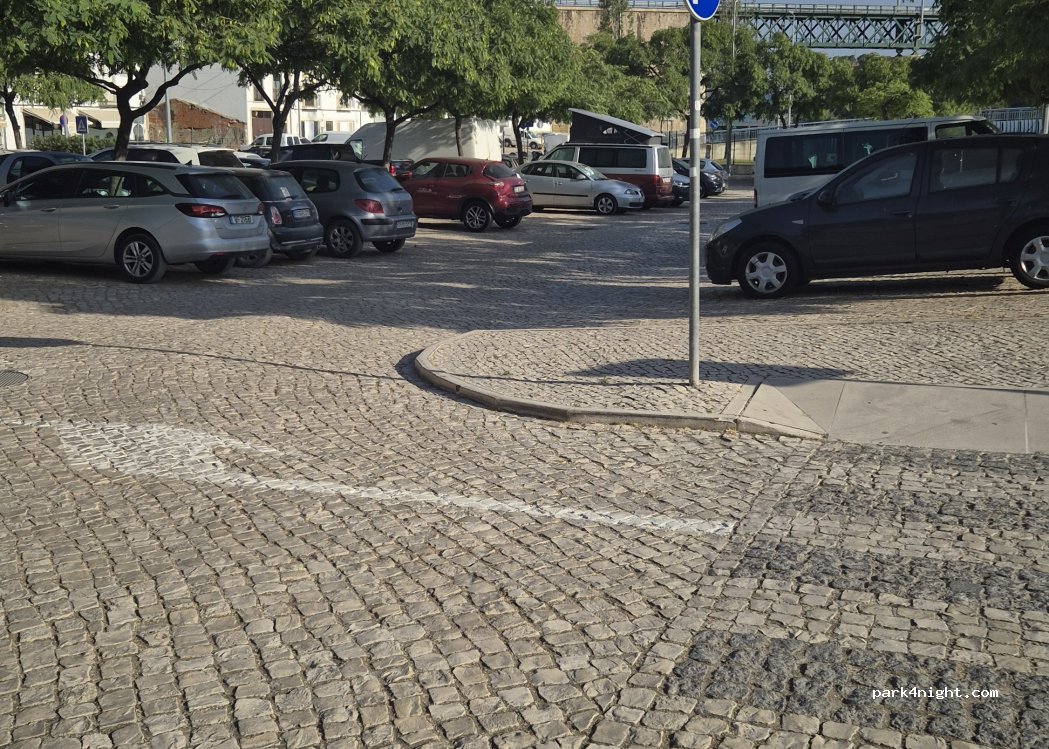 (8800) Tavira - 14 Rua Chefe António Afonso — foto 3