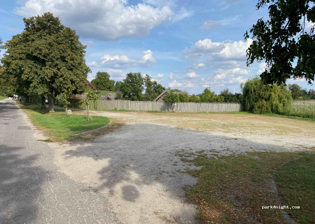 (63-012) Giecz - Unnamed Road — foto
