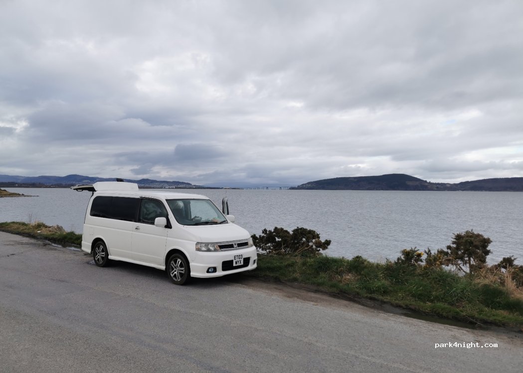 (IV2 7HX) Allanfearn - Unnamed Road — foto 3