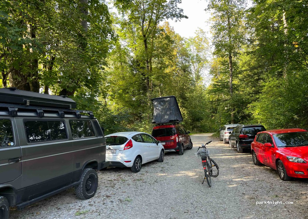 (82064) Straßlach-Dingharting - Unnamed Road — foto