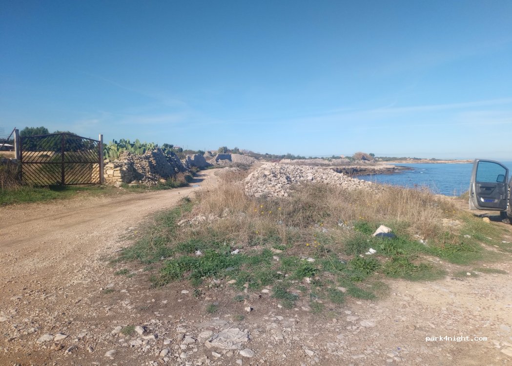(76011) Bisceglie - Unnamed Road — foto