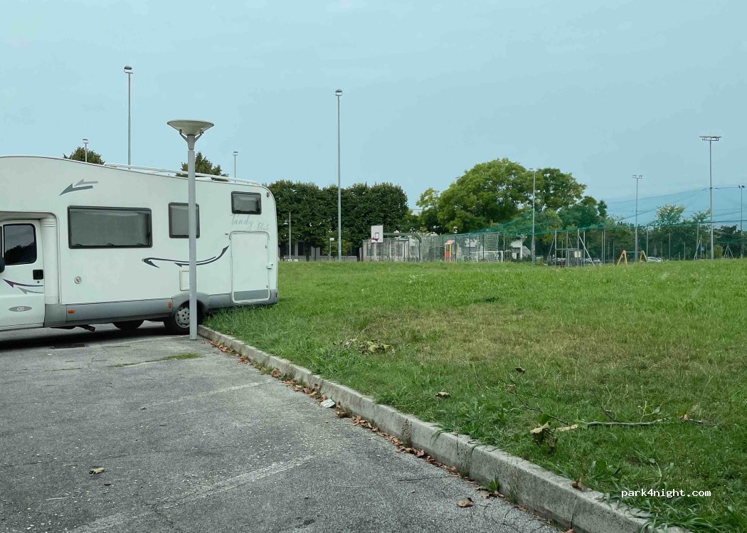(36022) San Zeno - 2 Piazza San Zeno — foto