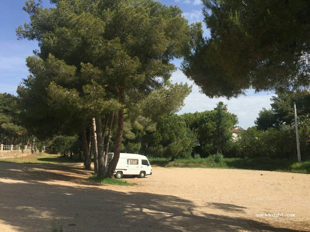 (43883) Roda de Berà - 3 Avinguda Bonastre — foto