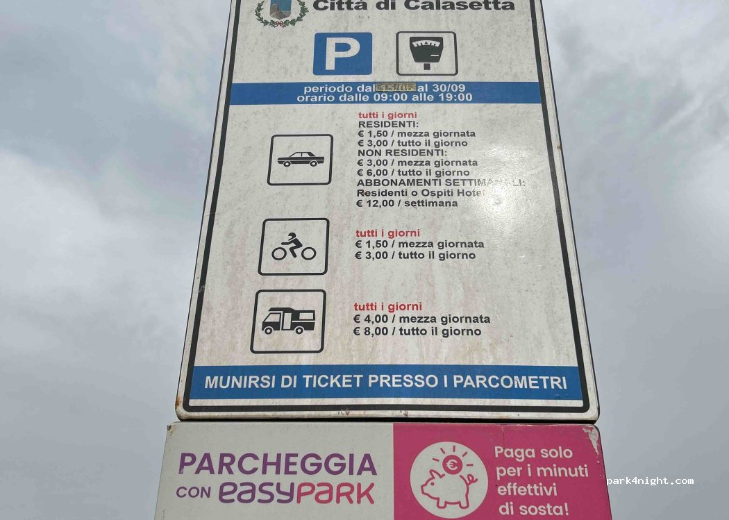 (09011) Calasetta - Unnamed Road — foto 2