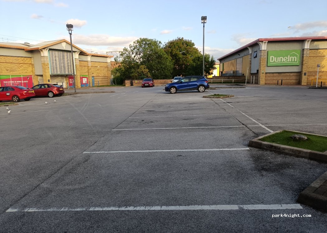(WF2 9SE) Wakefield - Charlesworth Way — foto